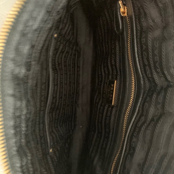 Prada bag - Picture 7 of 12